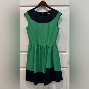 Gianni Bini Woman Green Navy Retro Fit & Flare Dress Scoop Neck Lined Size XS